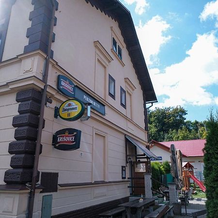 Penzion Betty Okounov Dış mekan fotoğraf